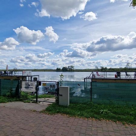 Отель Hausboote Unteres Odertal Hausboot Kranich Шведт  Экстерьер фото
